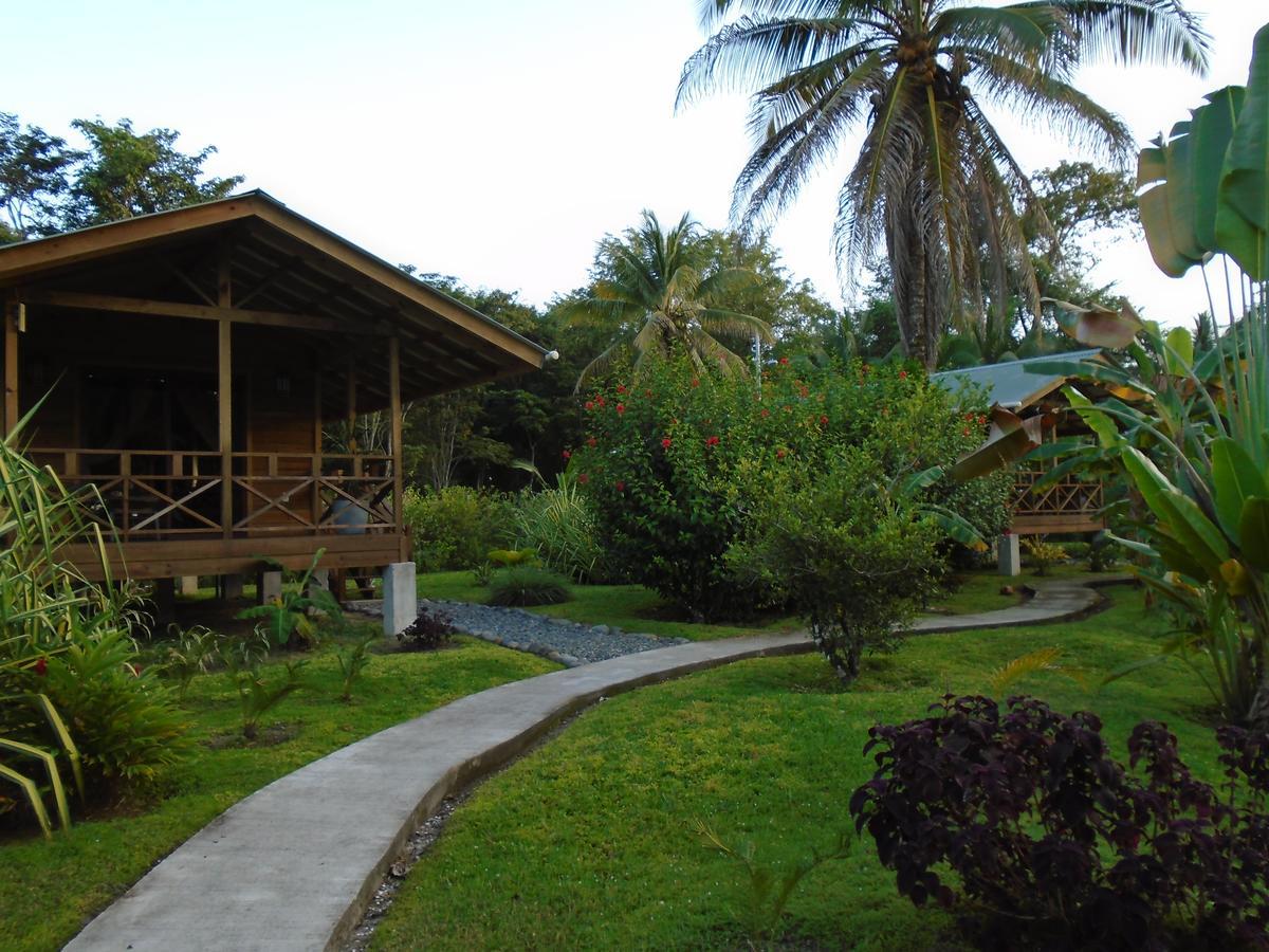 J&H Garden Cabinas Bocas del Toro Exterior foto